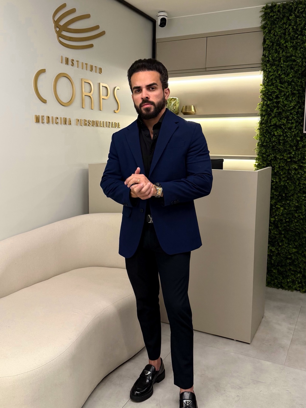 Dr. Valdecy Neto